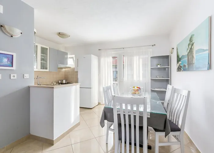 Apartamento By The Sea Mastrinka, Ciovo - 23823