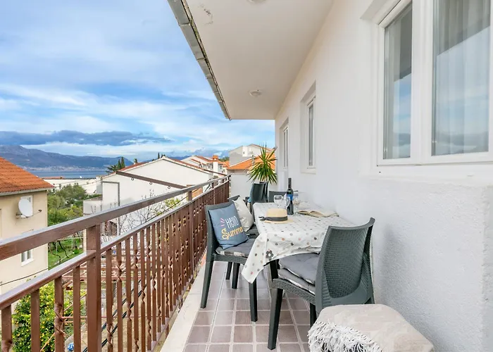 Apartamento By The Sea Mastrinka, Ciovo - 23823 *